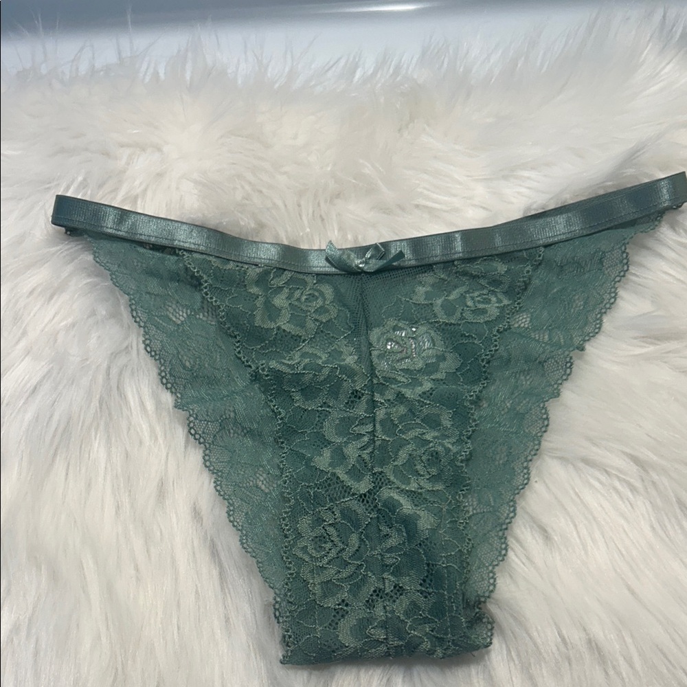 Knotty Nickers Elegant Green Lace Thong.